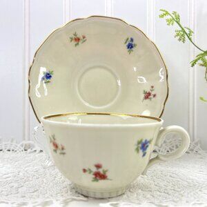Rorstrand Sverige 4 Teacup and Saucer Floral Ribbed Scalloped Gold Edge Swedish